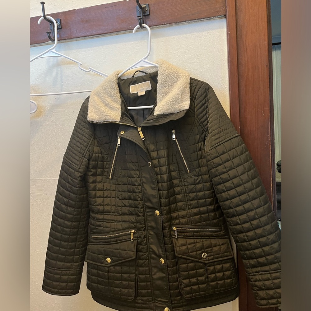 Michael Kors Quilted Anorak Coat in dark green moss